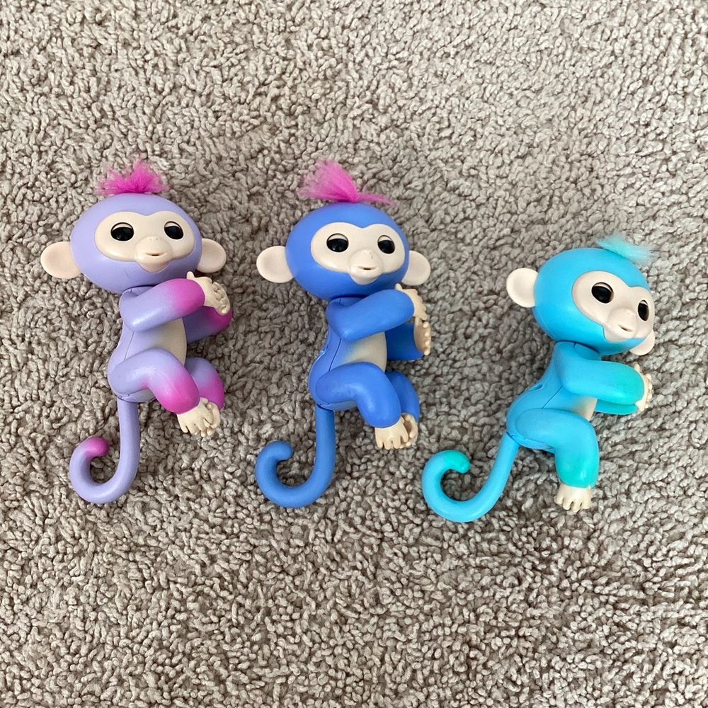 Wow wee Fingerlings set of 3 toys | bundle toy girl boy | interactive monkey